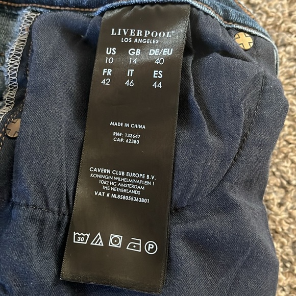 Women’s Liverpool Jeans size 10/30 the Girlfriend fit - Picture 4 of 4